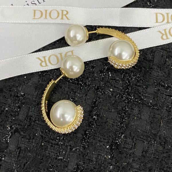 מונה סנכרון עגילי Dior (18GPO)